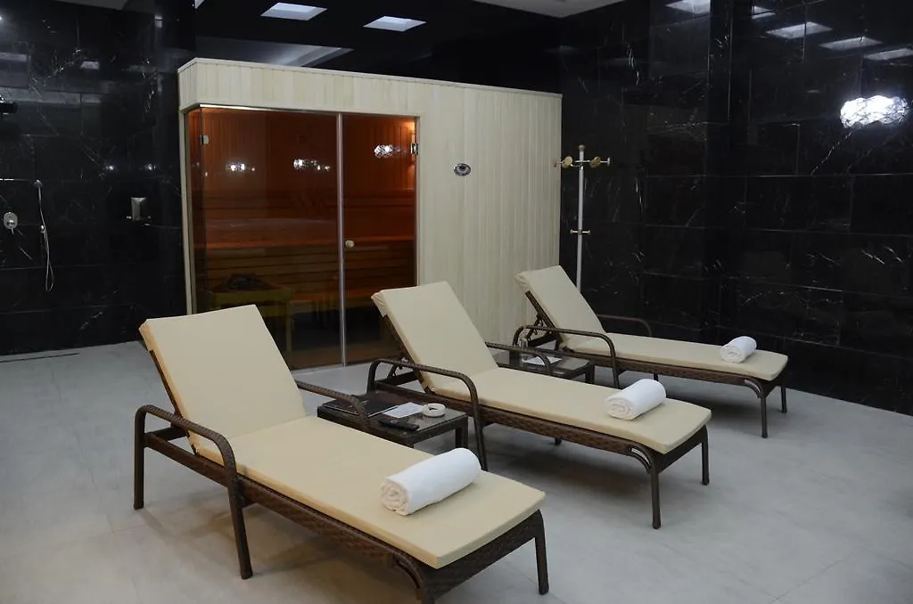 Golden Palace Batumi Hotel & Casino 4*,